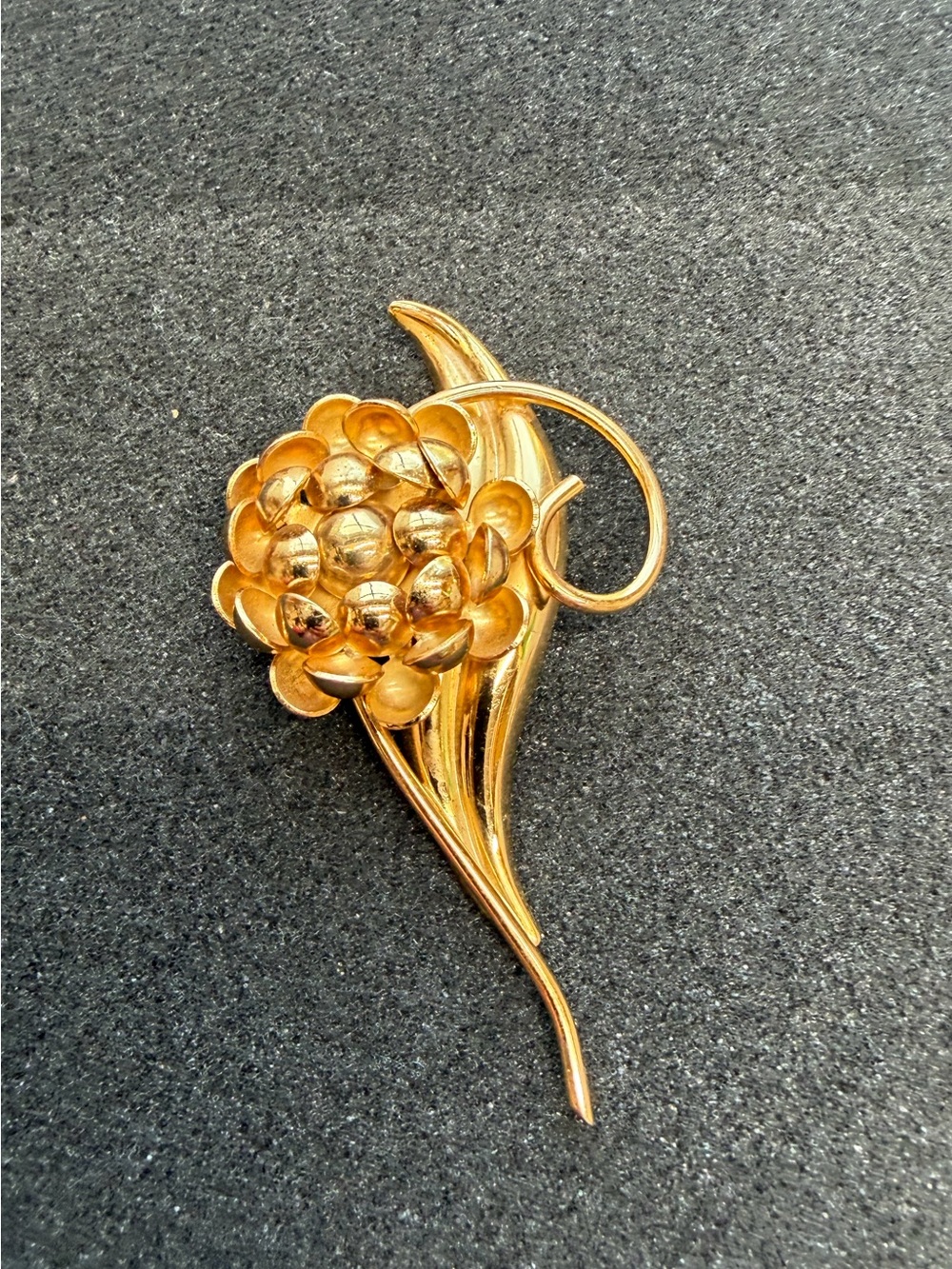 Vintage Napier Long Leaf Blower Brooch